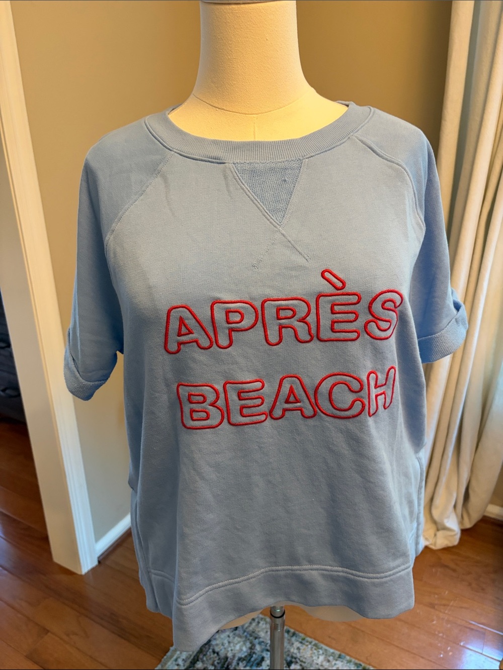 Light Blue 'Après Beach' Short Sleeve Sweatshirt by Apres Beach